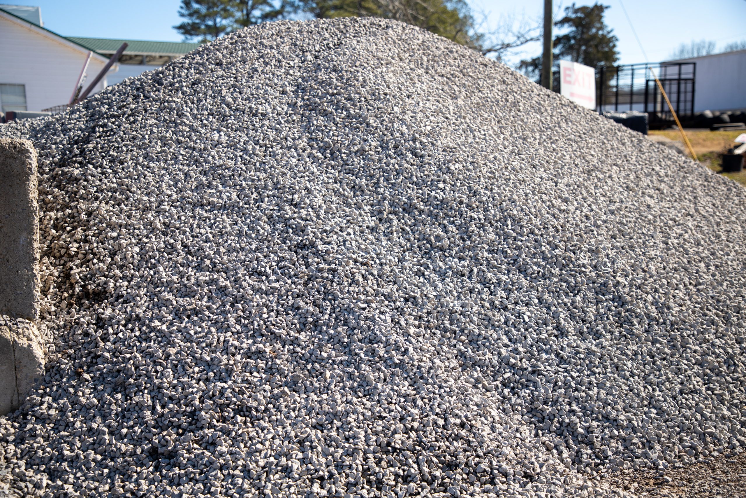 Limestone 57’s, 3_4” 57s Gravel Bin